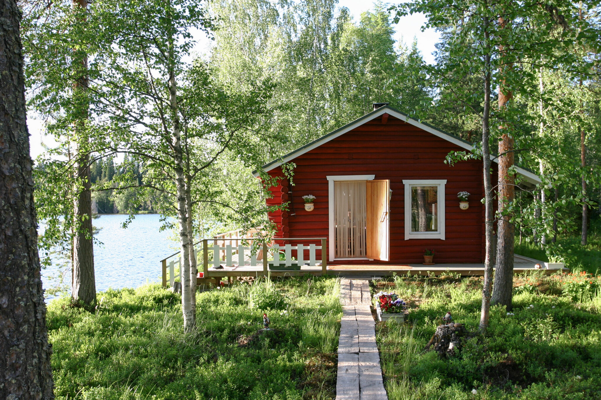 turvallisesti mökillä