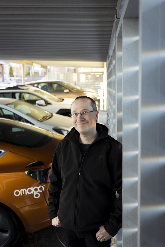 sähköautojen lataus