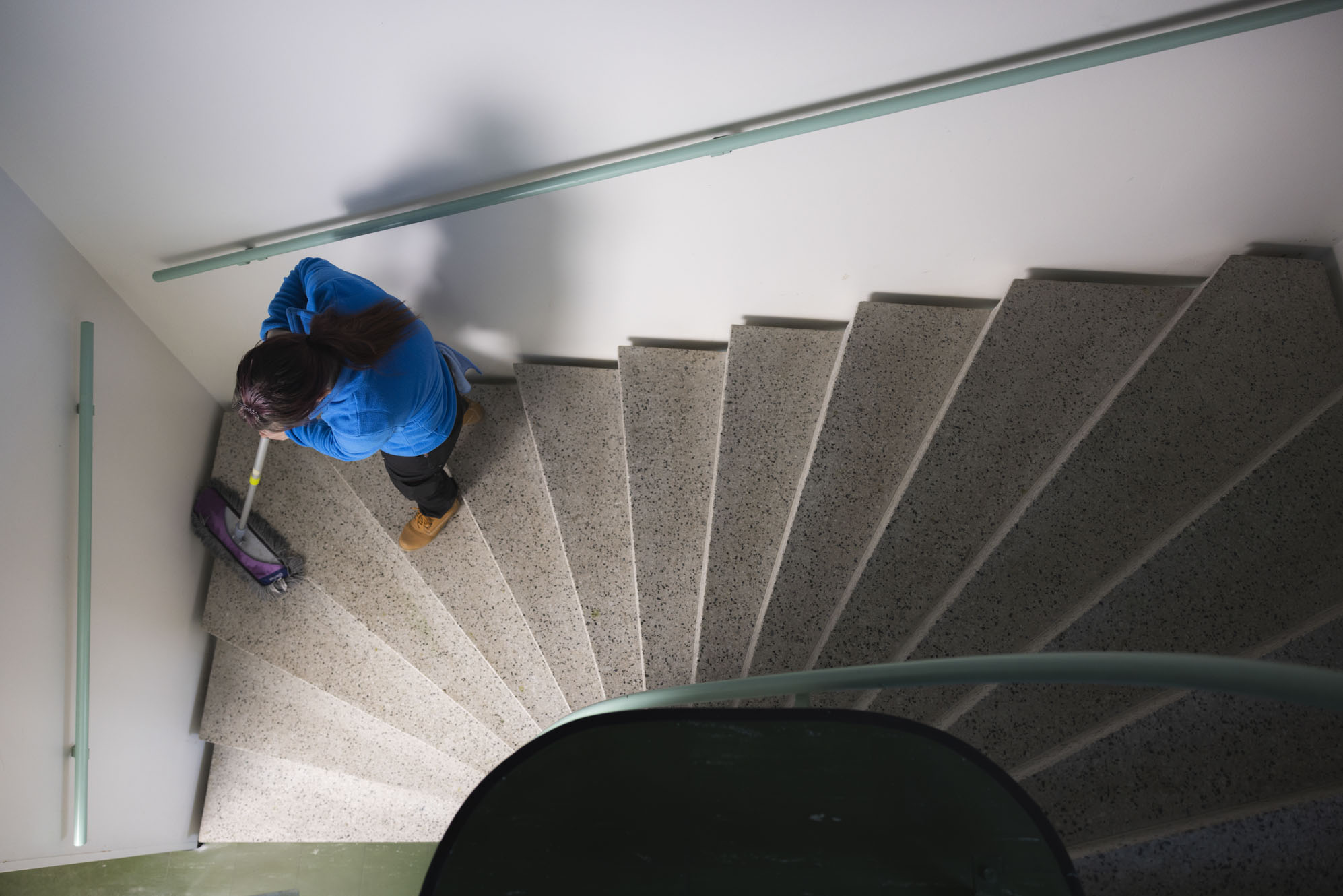 porrashuoneen kunnossapito hoituu säännöllisellä siivouksella